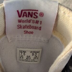 Vans White Skateboard Shoes